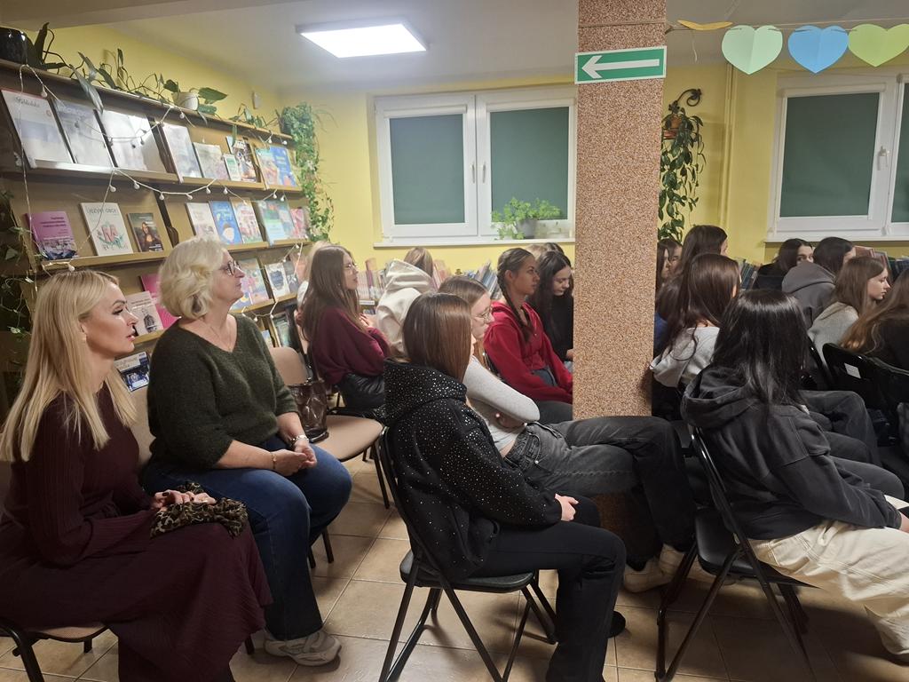 PROBLEM NADAL AKTUALNY 04