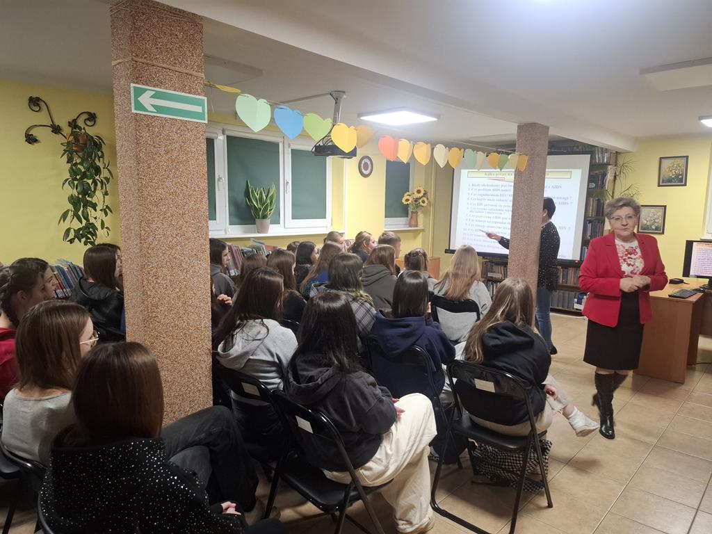 PROBLEM NADAL AKTUALNY 06