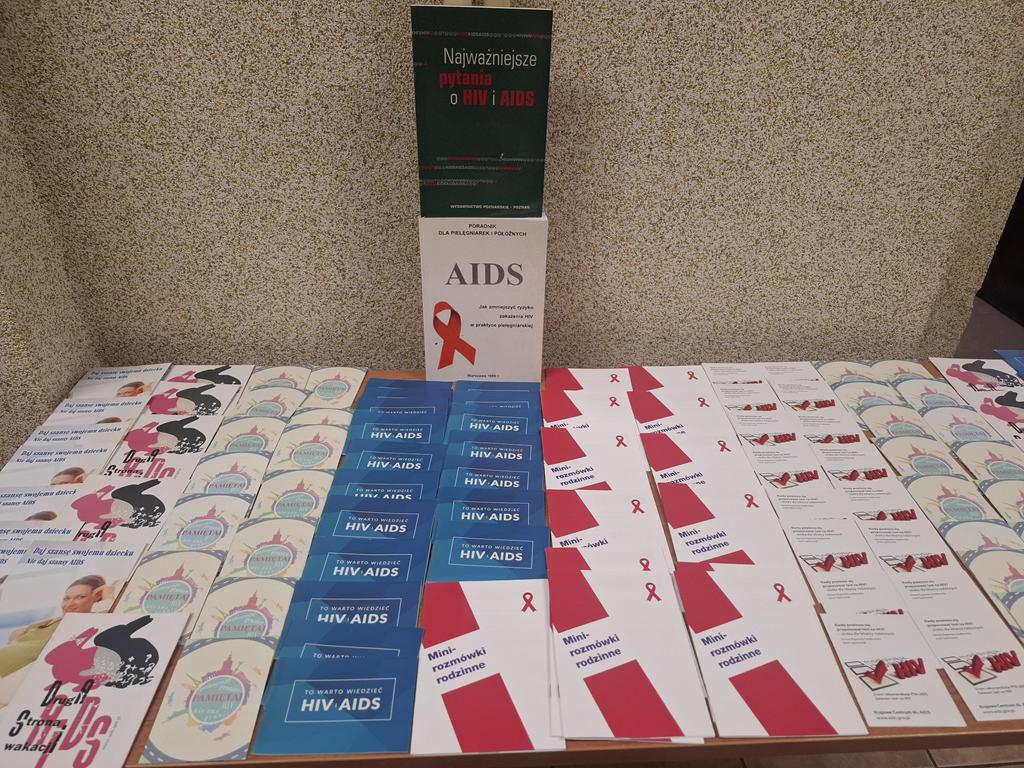 PROBLEM NADAL AKTUALNY 08